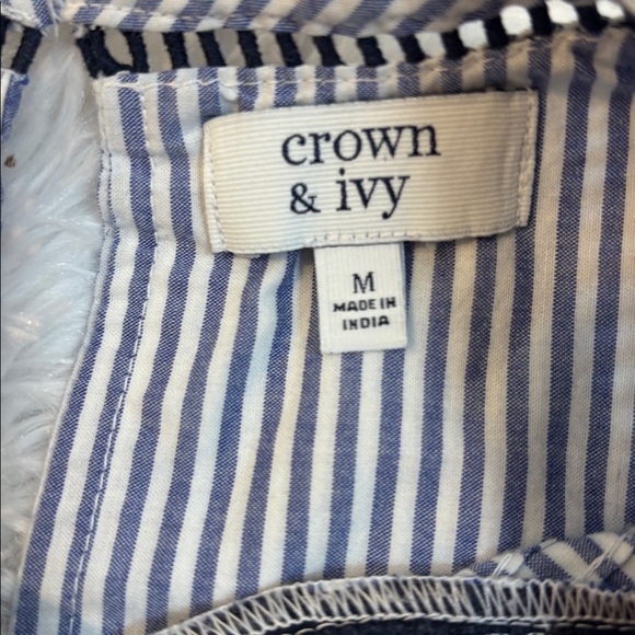 Crown & Ivy Blue & White Striped Top Navy Floral Embroidered Eyelet Design SZ M - Picture 3 of 6